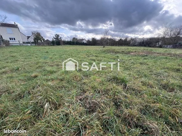 Terrain 1400 m² BOURGES
