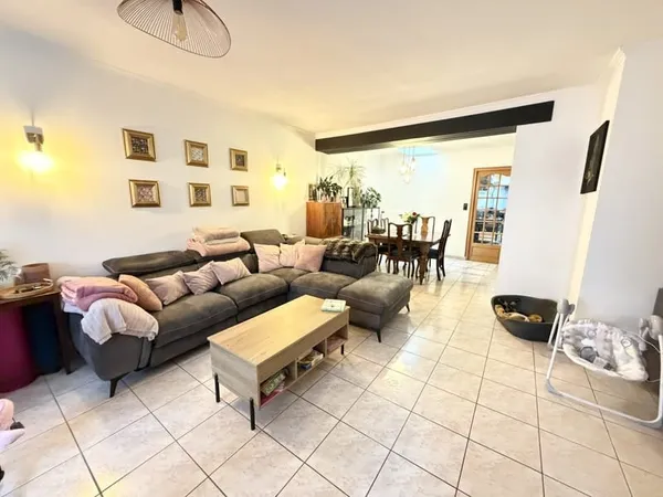 EXCLUSIVITÉ LONGUEAU MAISON RÉNOVÉE AVEC AUTONOMIE DE PLAIN