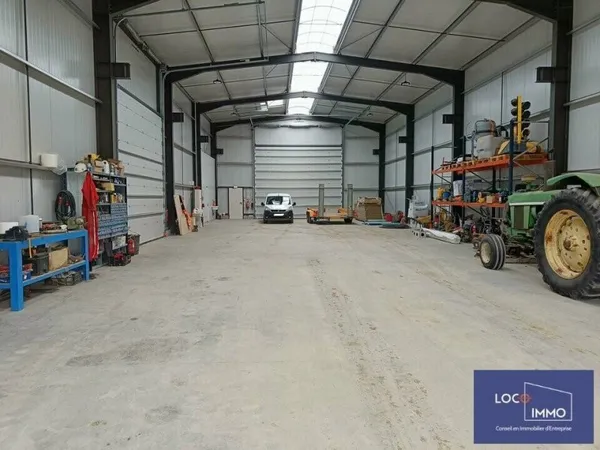 Local d'activité 440 m²