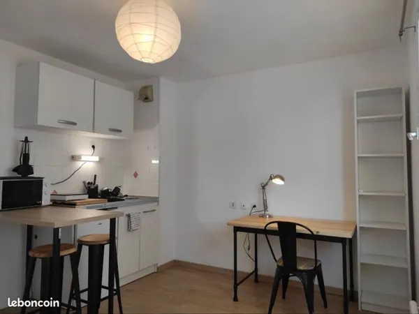 Studio équipé pour étudiant