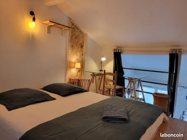 Loue chambre meublée