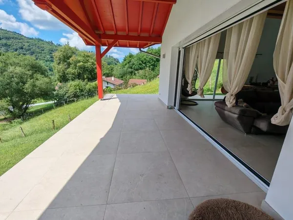 BIRIATOU, Maison de 150M2, terrasse, garage et grand terrain