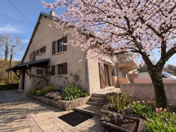 Maison 10 pièces 210 m²