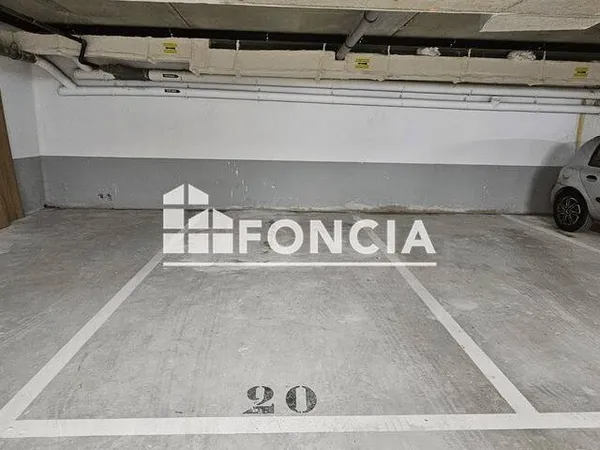 Parking 12 m²