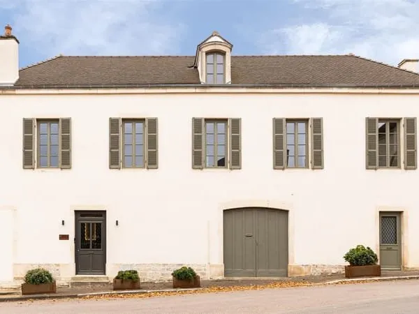 Maison Adaman. Volnay-Bourgogne.