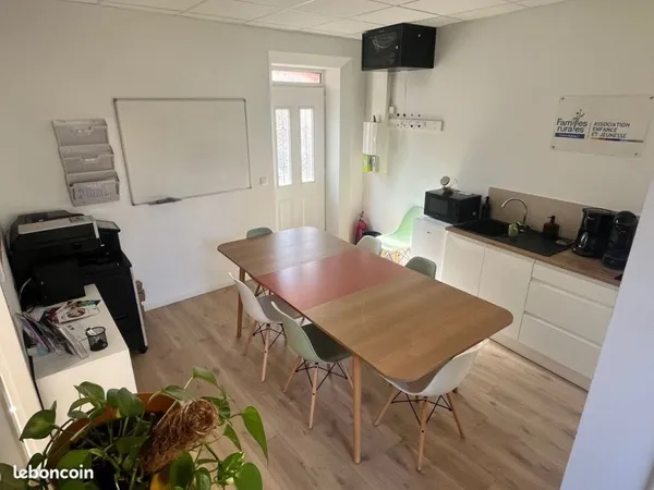 Bureaux à louer 39m2, 3pièces, Bourg en Bresse
