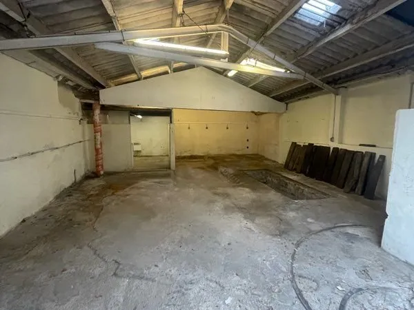 Vente Hangar 88 m2 centre ville