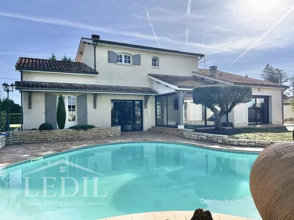 Maison Familiale - Piscine - Double Garage