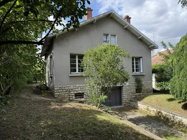 MAISON TYPE 5 sur 1.000 M² de JARDIN