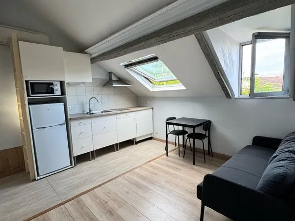 Studio meublé avec coin nuit 10min de Paris