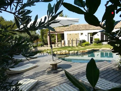 Maison 4 pièces 179 m²