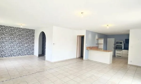 Maison - 3 pièces - 93 m²