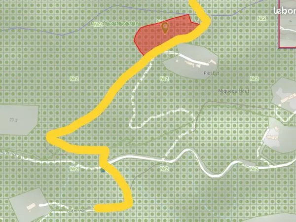 Terrain boisé non constructible