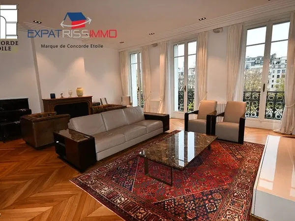 Appartement Paris 6-7 pièce(s) 205.50 m2