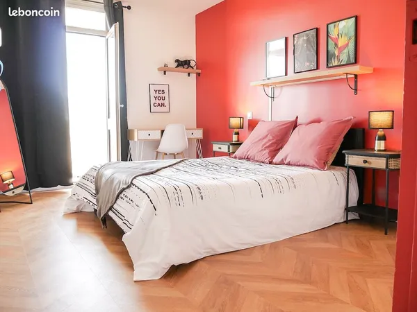 Chambre 8 pièces 127 m²
