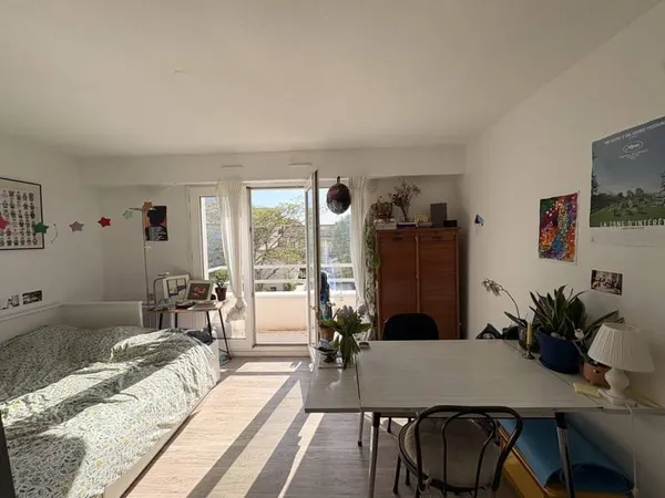 Studio 1 pièce 20 m²