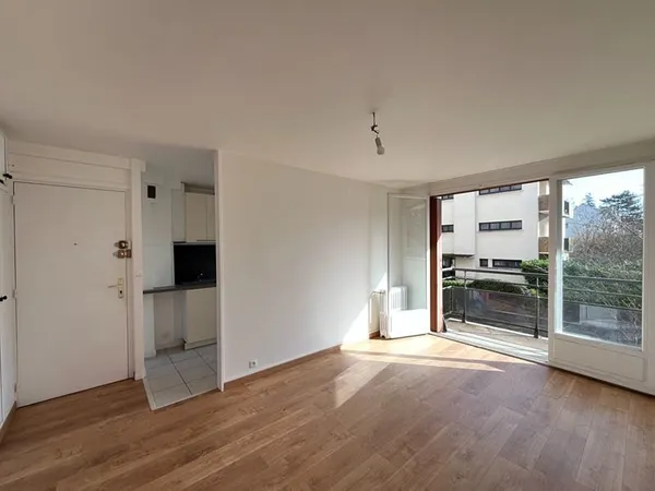 Appartement Saint-Cloud / 3 pièces 48,84 m² / Quartier Montretout