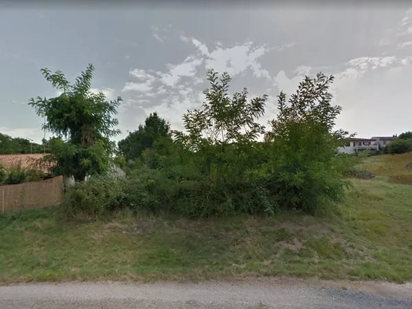 Terrain 1080 m²