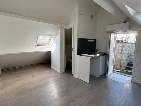 Studio comble
