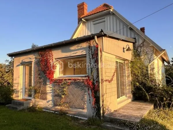 Maison 4 pièces - 3 chambres - Garage et atelier