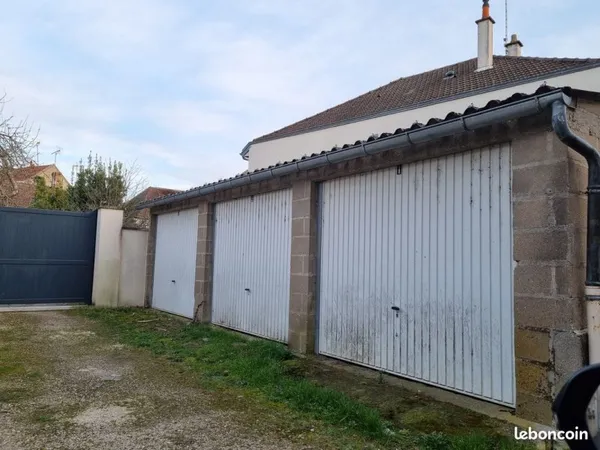 Romorantin - GARAGE - 4 rue des Champs Ragot - ROMORANTIN