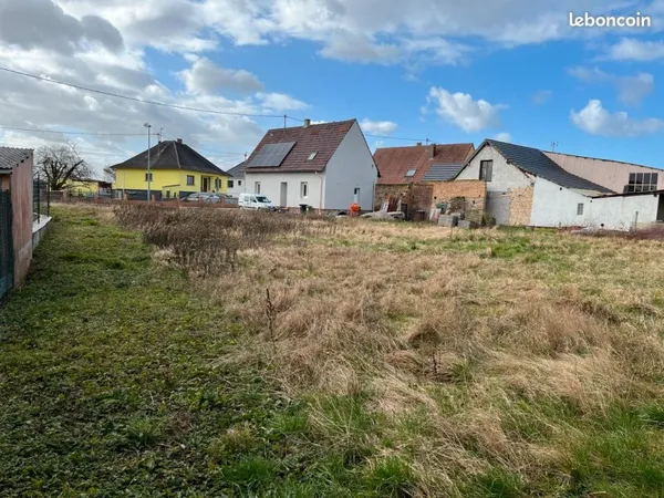 Terrain constructible au calme
