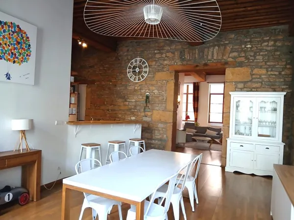 Appartement de charme 109m² au coeur de la presqu'île avec vue sur Rhône