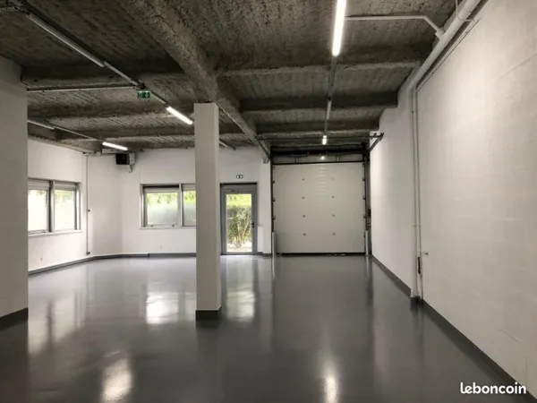Bureau 294 m²