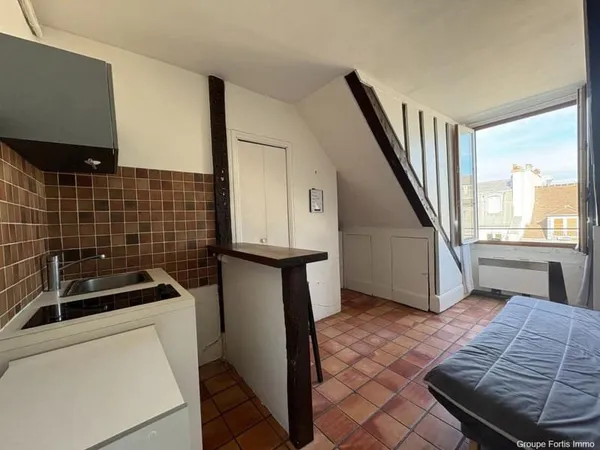 PARIS 1 - CHATELET LES HALLES - STUDIO
