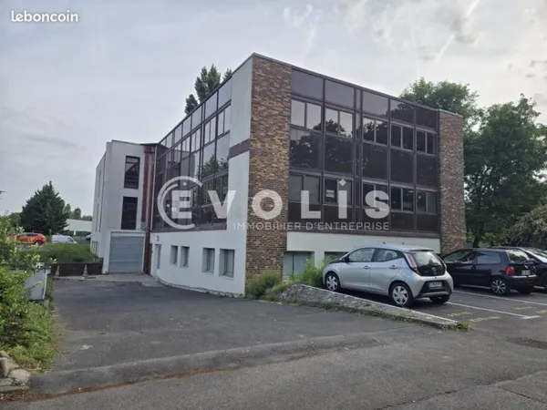 Bureau 292 m²