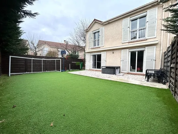 Maison Carrieres Sous Poissy 6 pièce(s) 132.16 m2