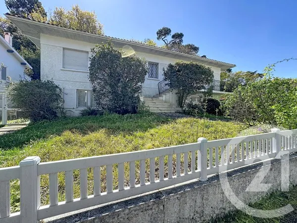 Maison 7 pièces 138 m²