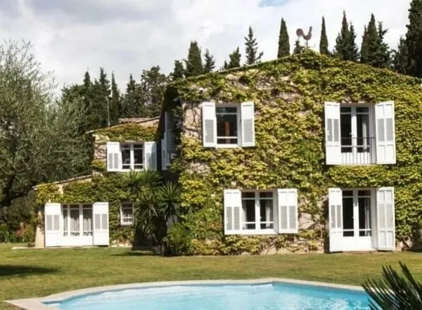 Maison 7 pièces 500 m²