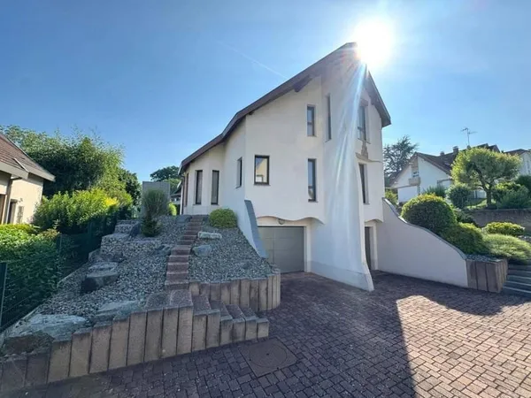 Maison de plain-pied 7 pièces 142 m²