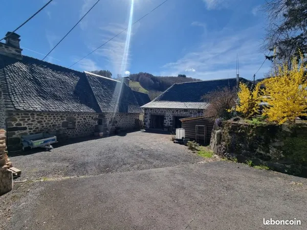 Grande maison Cantalienne
