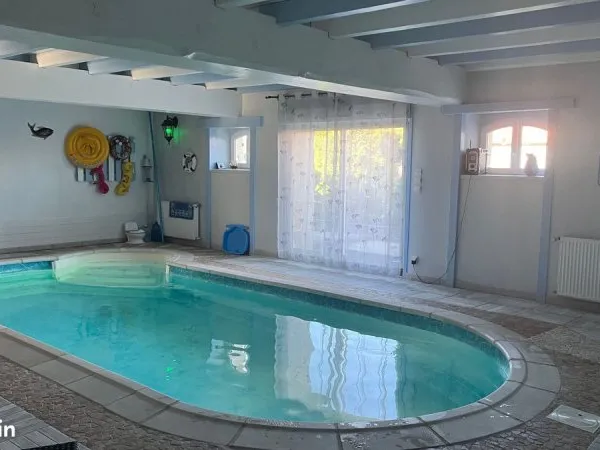 Maison 8 pièces 316 m²