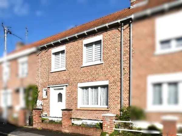 Maison lumineuse 3 chambres avec jardin - Situation idéale