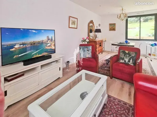 Maison 7 pièces 140 m²
