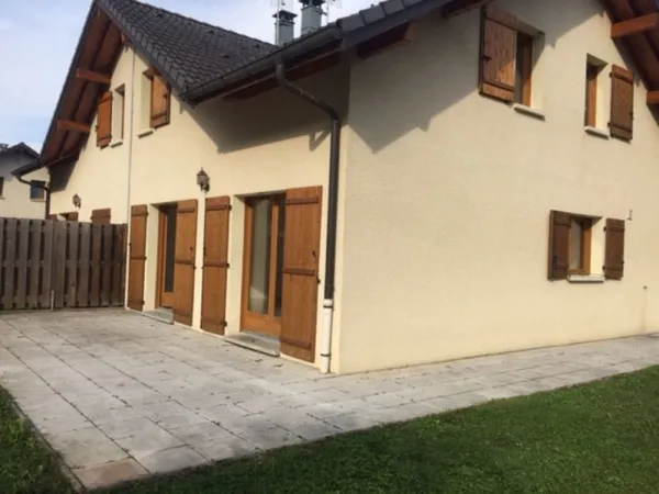 Maison jumelée Grignon 4 pièce(s) avec garage