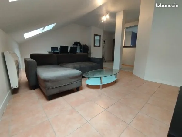 Loue T3 meublé