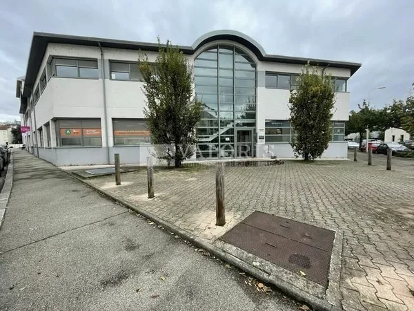 BUREAUX à LOUER