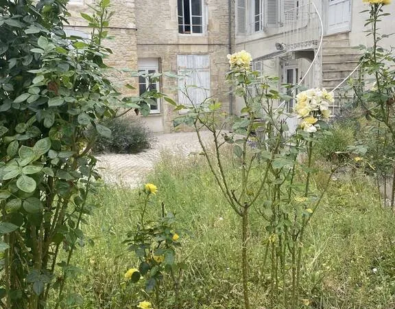 Maison 6 pièces 420 m²