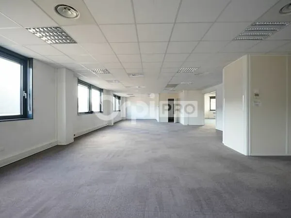 Bureaux 538 m²