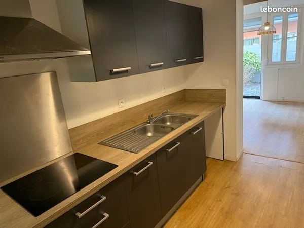 Location appartement centre ville rdc