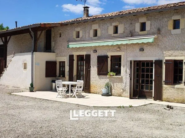Maison 10 pièces 233 m²