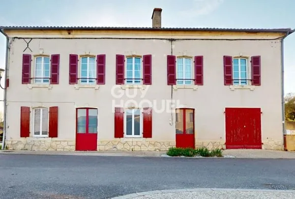 Magnifique maison de maître 353 m² avec dépendances, jardin et 1,6 ha de bois