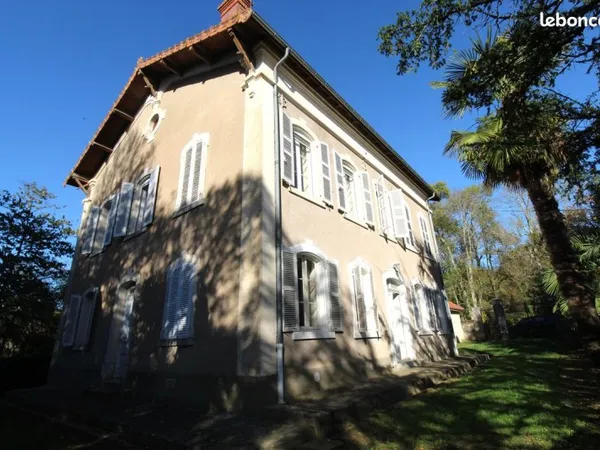 Maison 5 pièces 194 m²