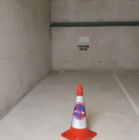Parking 12 m²