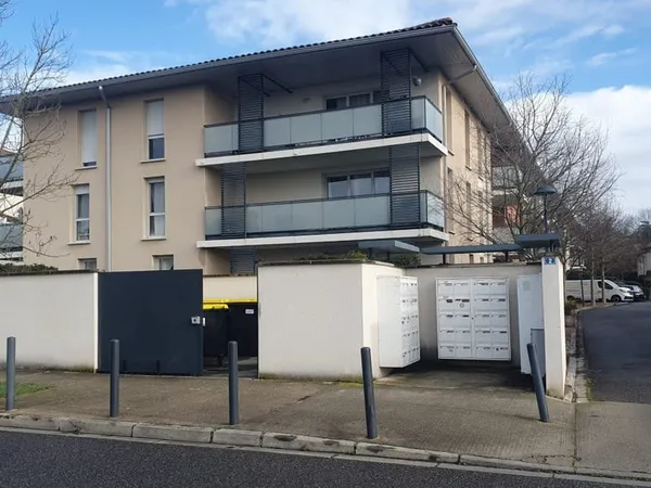 APPARTEMENT T3 AVEC PARKING SECURISE