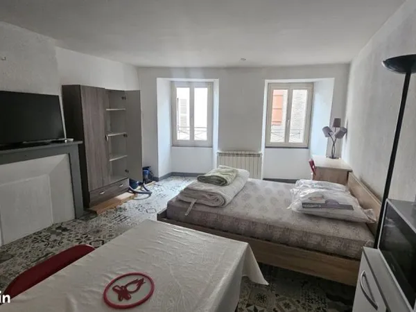 Studio 1 pièce 24 m²